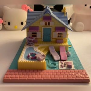 Vintage Polly Pocket 1993 Bluebird - Pool House